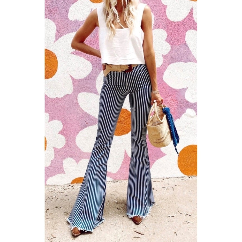 Show Me Your Mumu Berkeley Bell Bottom Jeans Blue White Stripe High Rise XS 25 - Picture 2 of 9
